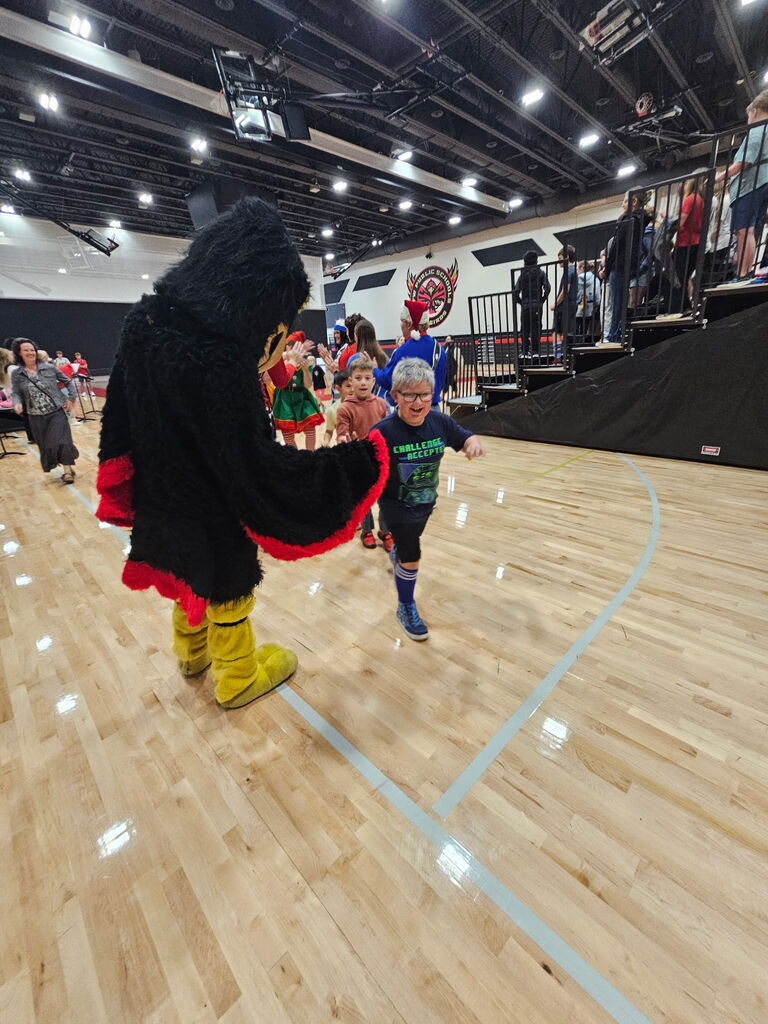 The Homecoming Pep Fest for the elementar