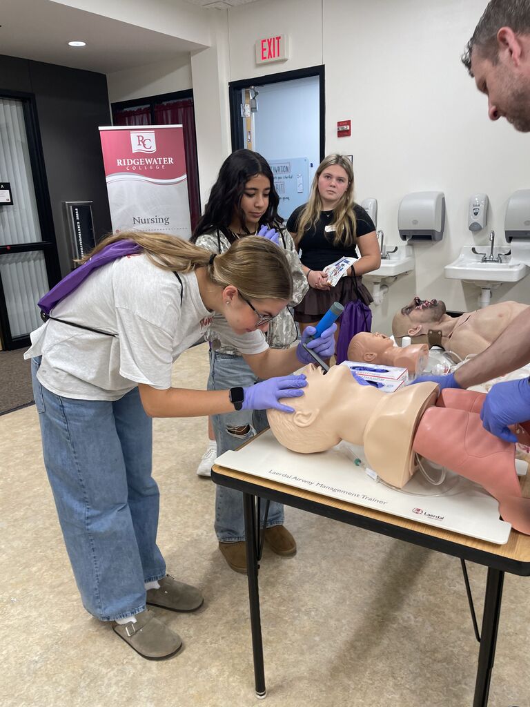 GFW sophomores enjoy Ridgewater College's IGNITE Your Future career exploration.