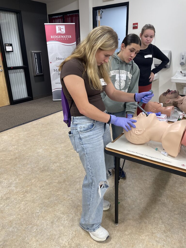 GFW sophomores enjoy Ridgewater College's IGNITE Your Future career exploration.