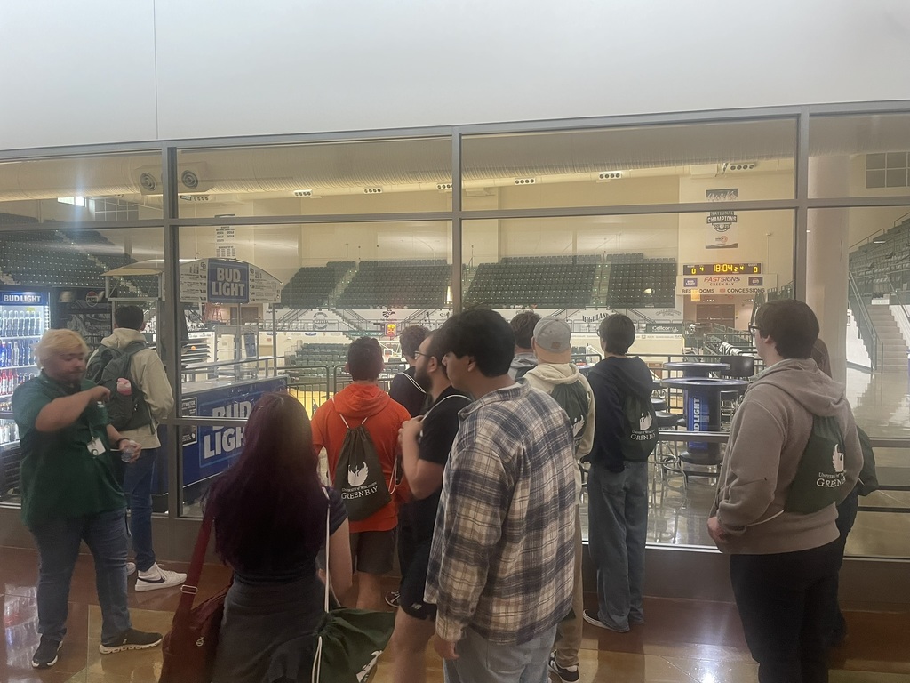 Juniors on their College Fair Visit