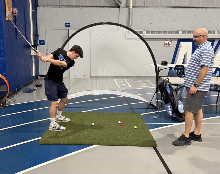 incoming freshman signing up for activities