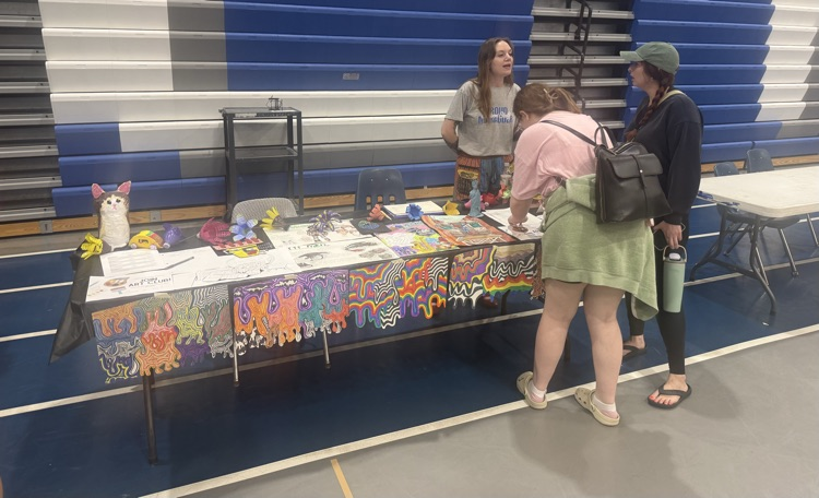 incoming freshman signing up for activities