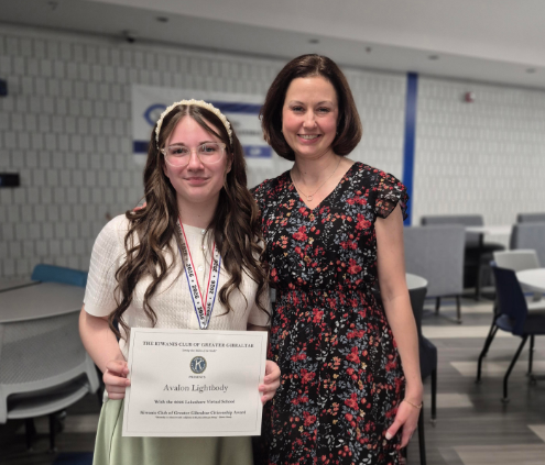 LVS Principal Danielle Zachary stands with Kiwanis Citizenship Award Winner Avalon Lightbody