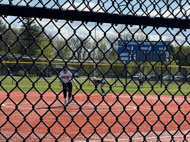 Picture of girl pitching a softball
