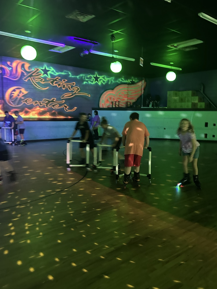 image of elementary students at skating celebration 