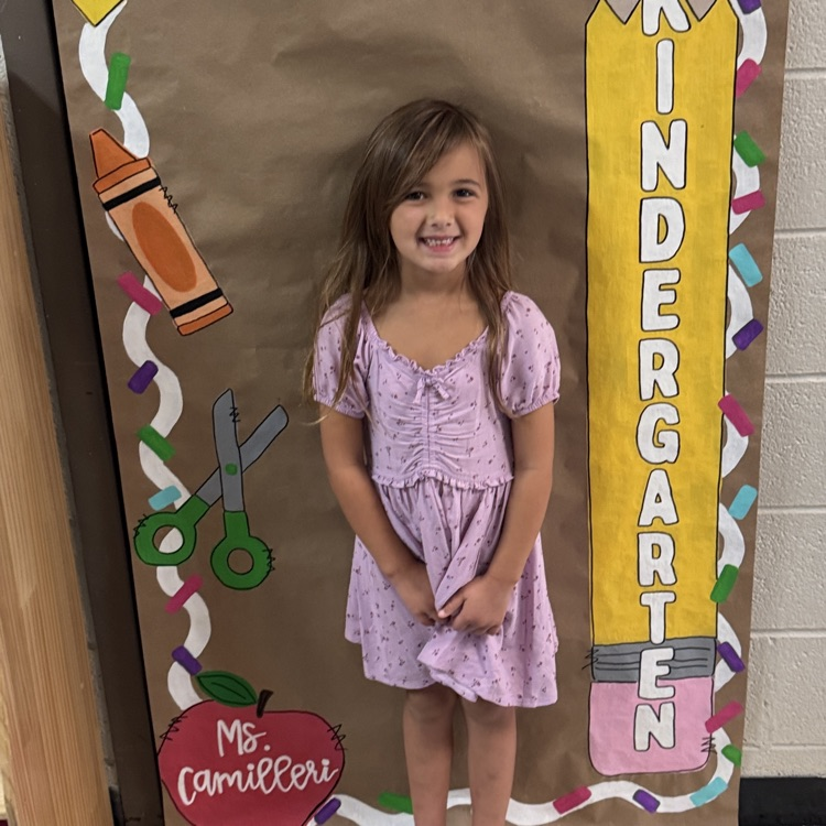 kindergarten student getting ready for kindergarten
