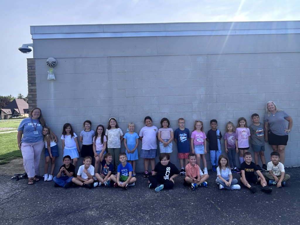 chapman elementary first day of school students