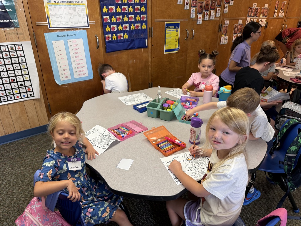 chapman elementary first day of school students