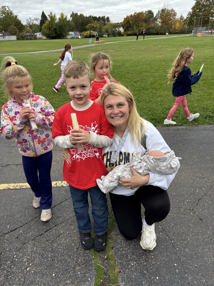 Students participating in Chapman’s Fun Run on Friday, running, walking, and cheering each other on. Thank you to our PTO for organizing such a fun event!