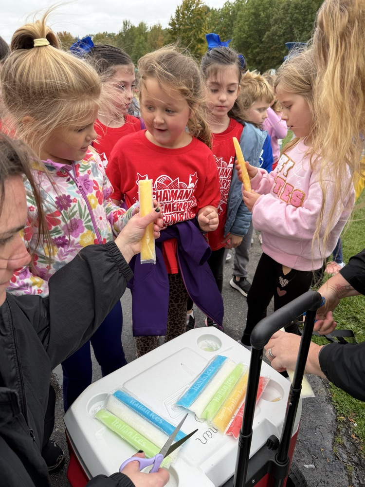 Students participating in Chapman’s Fun Run on Friday, running, walking, and cheering each other on. Thank you to our PTO for organizing such a fun event!