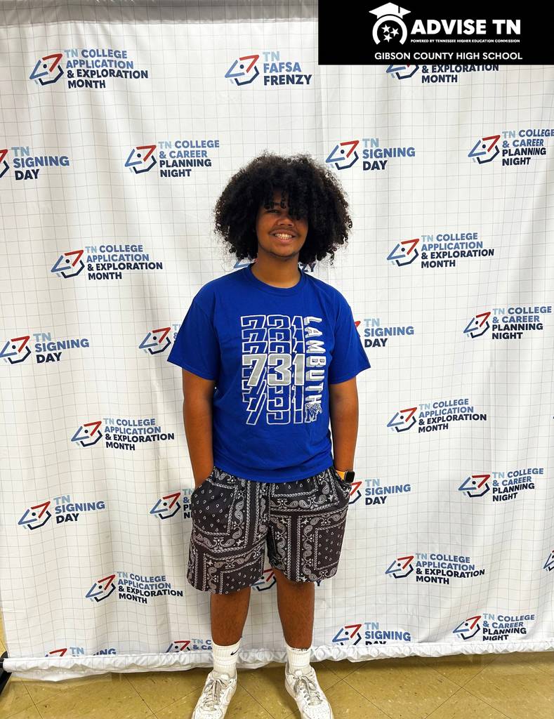 Students, teachers, and staff participated by wearing a college t-shirt and having their picture taken.