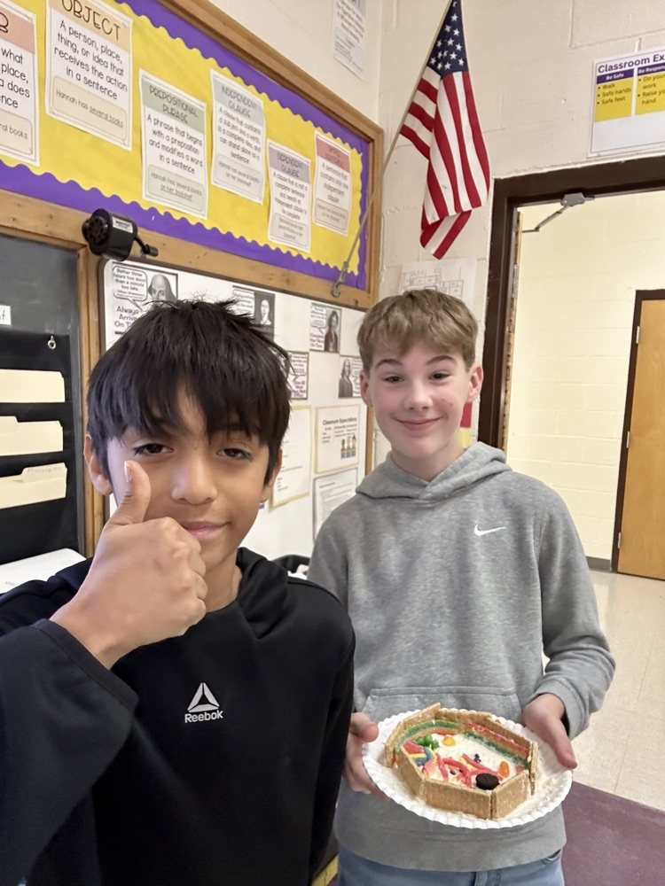 7th grade’s candy “cell-fies.”