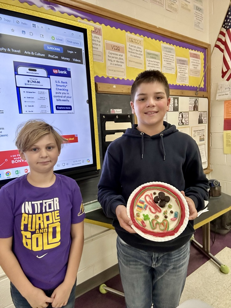 7th grade’s candy “cell-fies.”