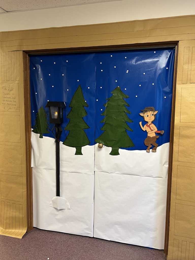 Door decorating contest 