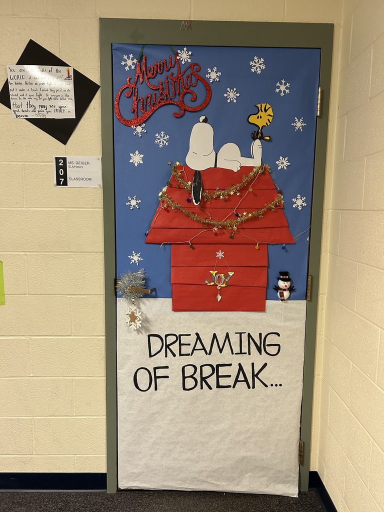 Door decorating contest 
