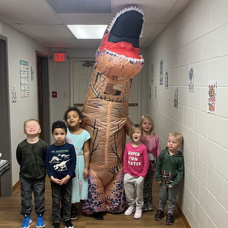 Ms Lizzy’s class with Dinosaur Lizzy