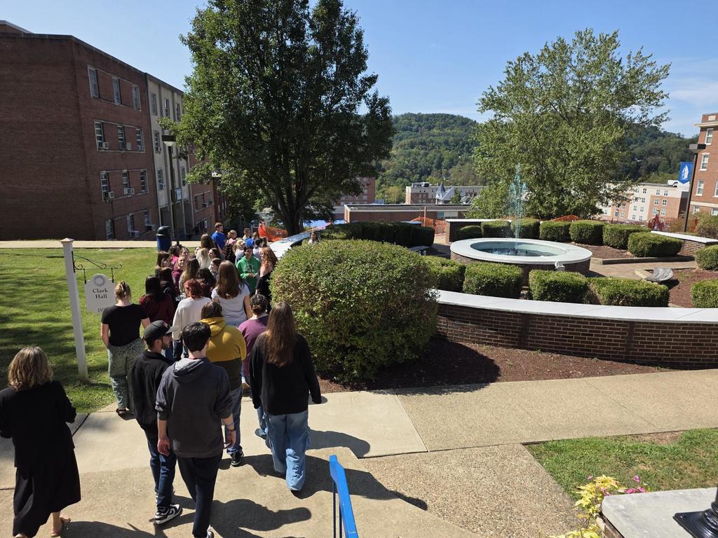 students on GSU campus