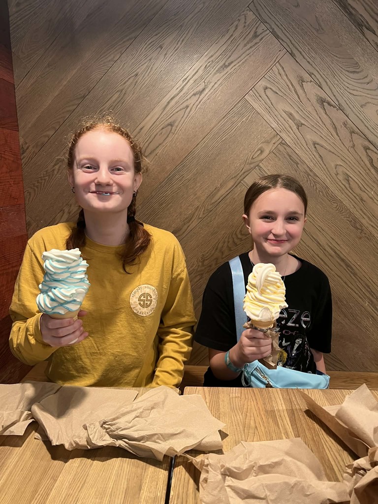 students with ice cream
