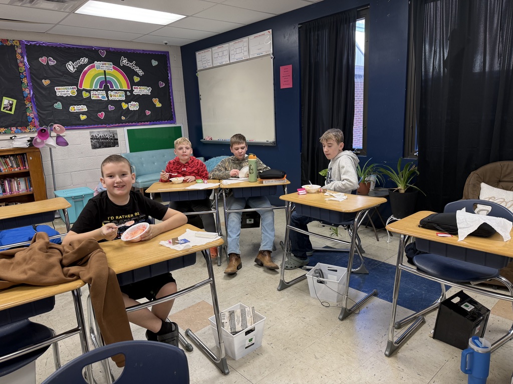 Mrs. Facemire's homeroom enjoying ice cream
