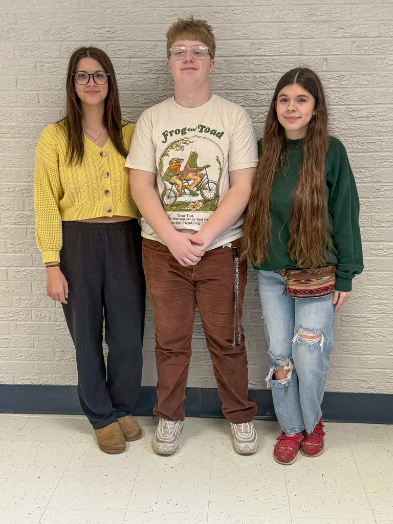 From L to R: Caty Parsons, Jobe Carter, Marelly Medrano 