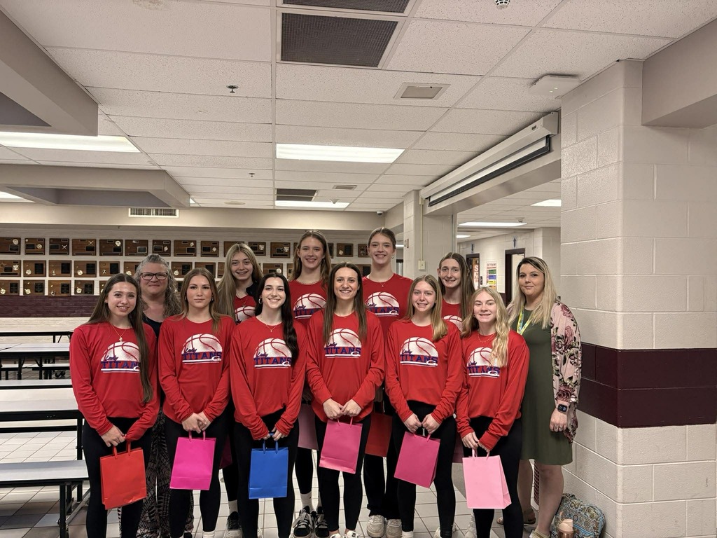 picture of Lady Titans with grab bags