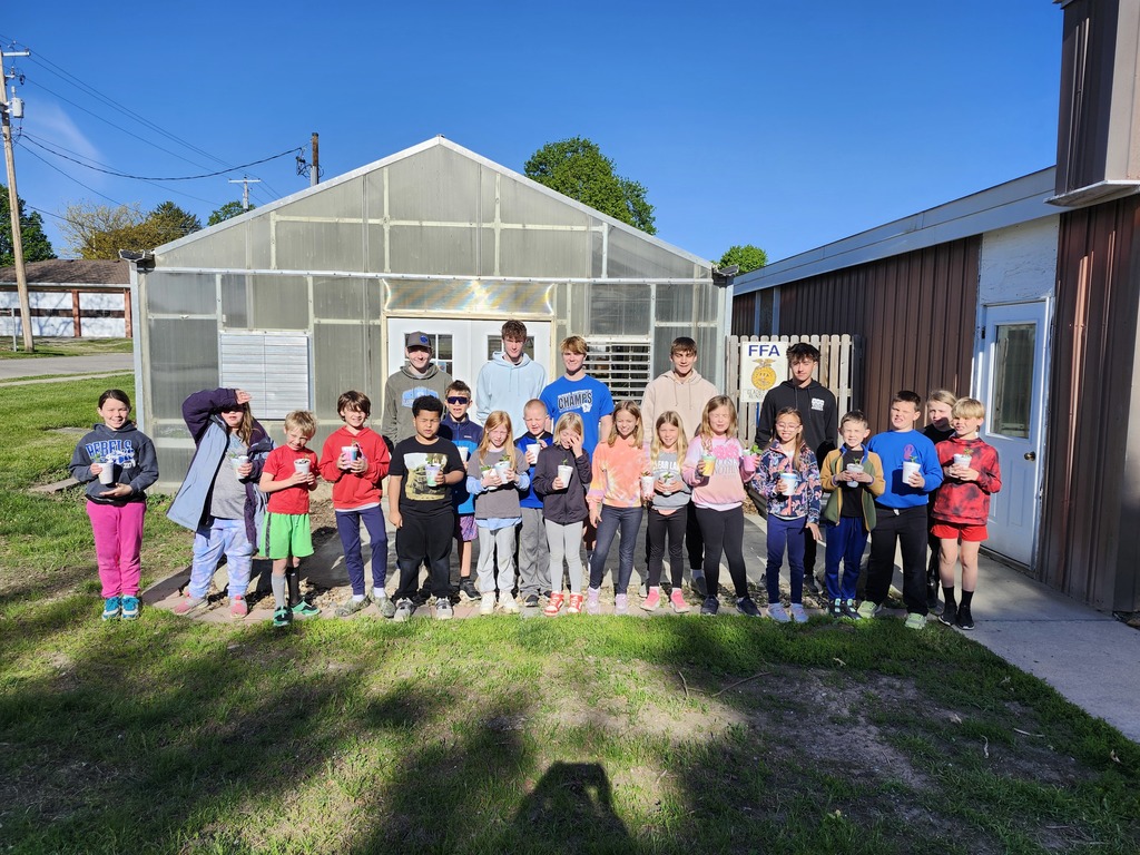 Mrs. Fleshner's class with the high school helpers.