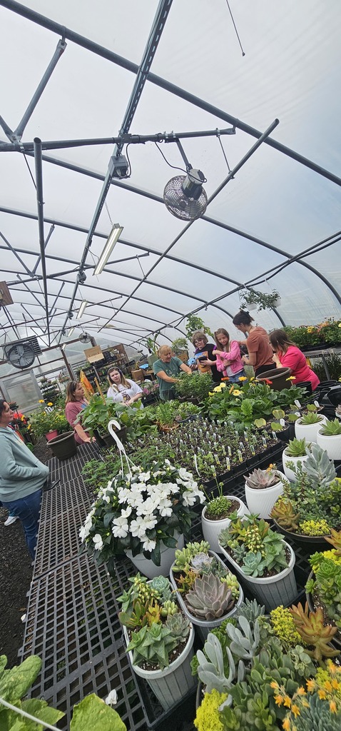 Students enjoyed the greenhouse.
