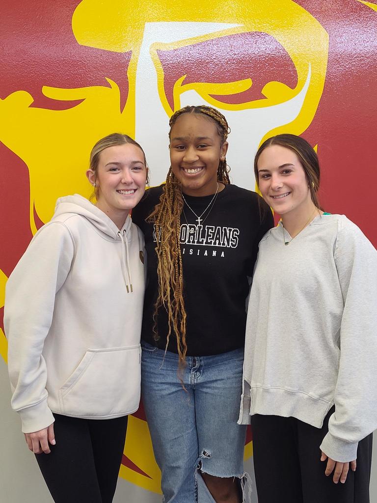 🏀✨ Built Different. Duke Strong. ✨🏀 Shoutout to these incredible Lady Dukes for earning well-deserved postseason honors! 👏 🔥 Carter Flippin – Honorable Mention All-District (Bay Rivers) & All-Region 4A 🔥 Aaliyah Smith-Boone – Honorable Mention All-District (Bay Rivers) 🔥 Autumn Cookson – 2nd Team All-District (Bay Rivers) & 2nd Team All-Region 4A Your determination, teamwork, and competitive spirit set the standard at GHS. Keep raising the bar, Dukes! 💛❤️