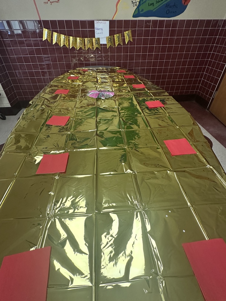 A Royal Celebration in Kindergarten! 👑✨  Our Kindergarten scholars had a majestic time during the CKLA Culminating Activity for the Kings and Queens unit! Dressed in their finest royal attire, they enjoyed a grand feast and a lively royal ball fit for kings and queens. Even our teachers joined in on the fun, making this magical event one to remember! 🎭🍽️👑  Check out these regal moments from our special day! 📸✨ #RoyalFun #KindergartenMagic #CKLACelebration