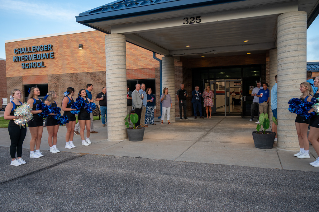 Welcome tunnel for new teachers