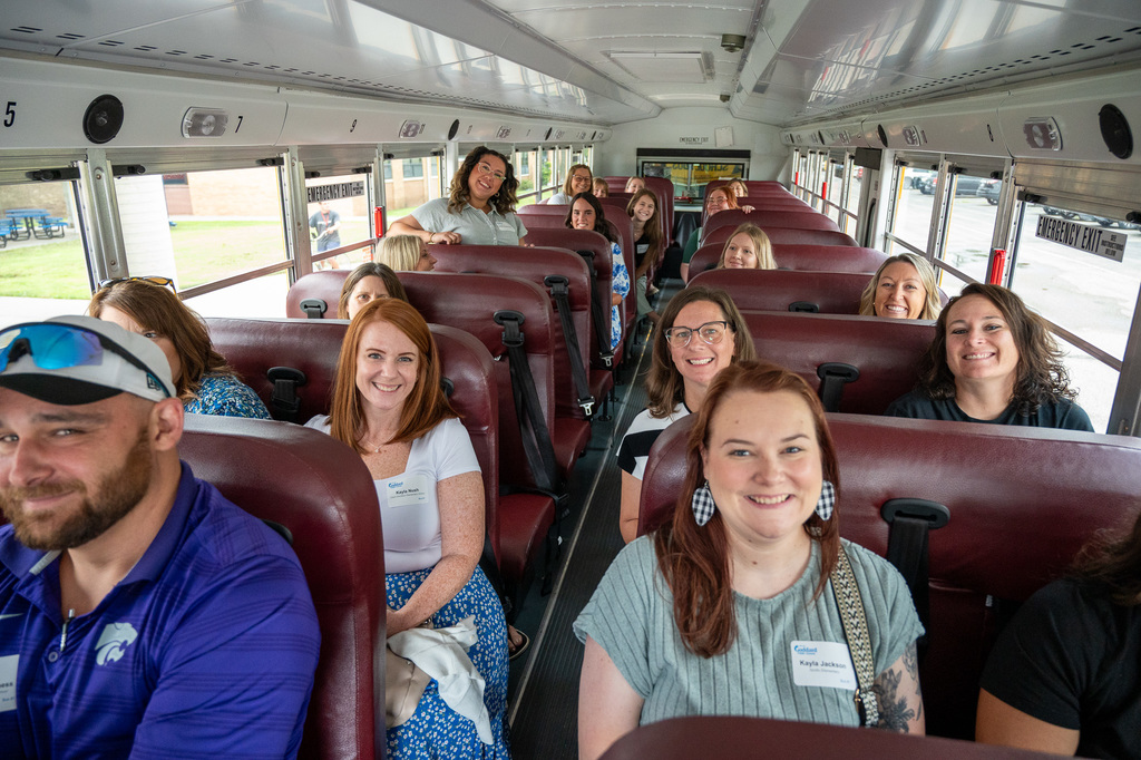 District bus tour