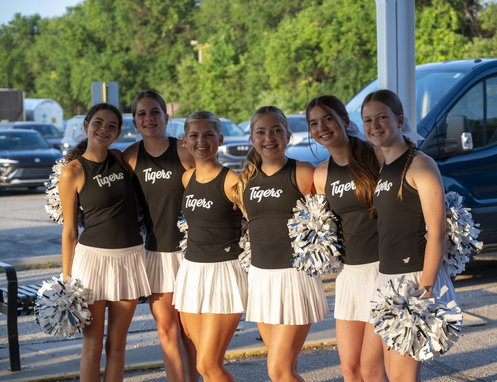 Eisenhower High School cheer squad help welcome back USD 265 Staff at the 2025 District Orientation event