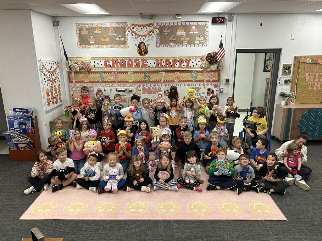 1st grade celebrated Octo-BEAR and got to bring their favorite teddy bear or stuffed animal that is special to them 🧸