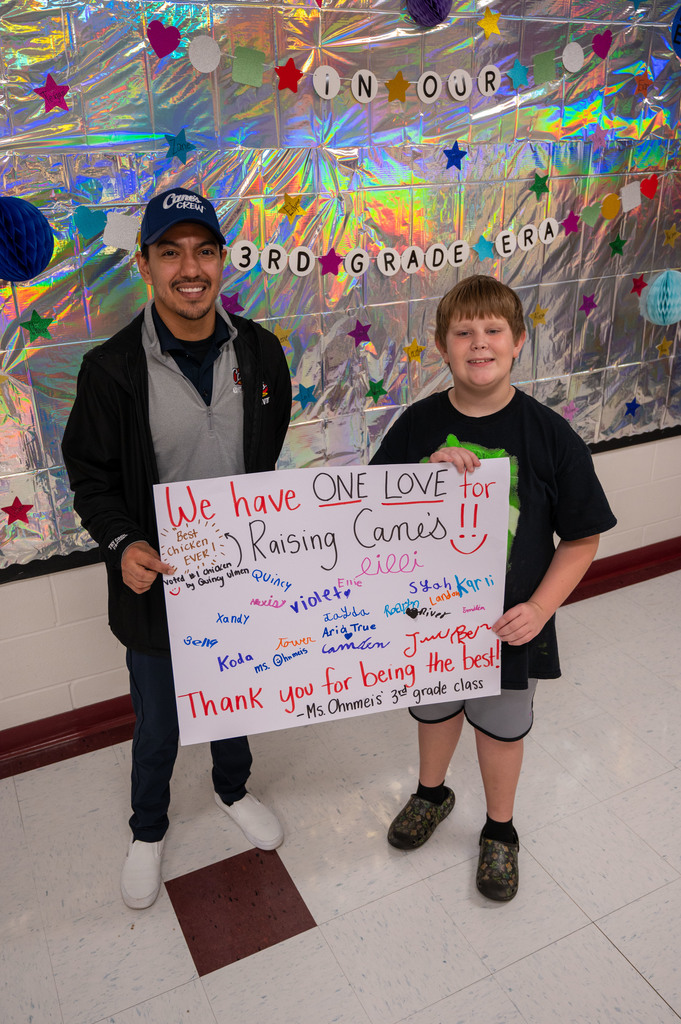 Earhart Friendsgiving