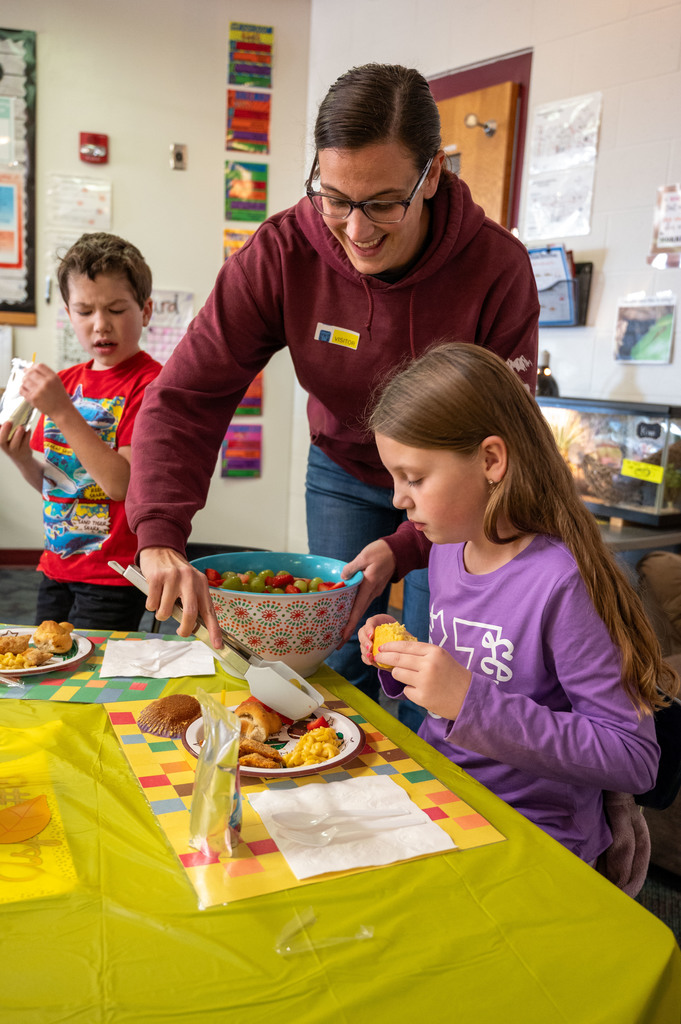 Earhart Friendsgiving