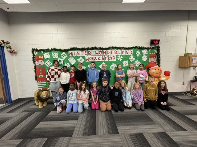 Our Winter Wonderland Workshop is officially underway! Students are creating, exploring, and spreading a little holiday cheer today.