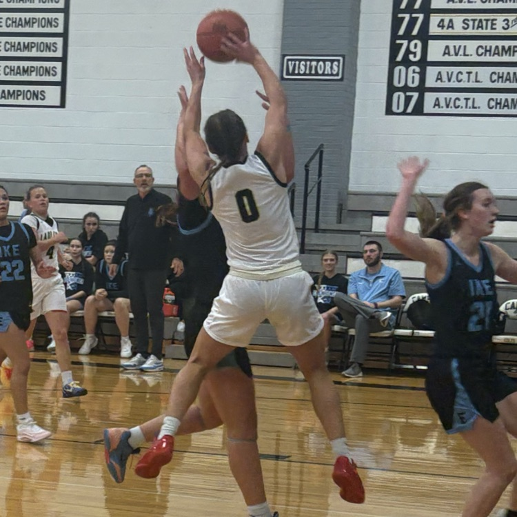 Lady Tiger Basketball vs Campus End of the 1st qt Tigers 26-Colts 6