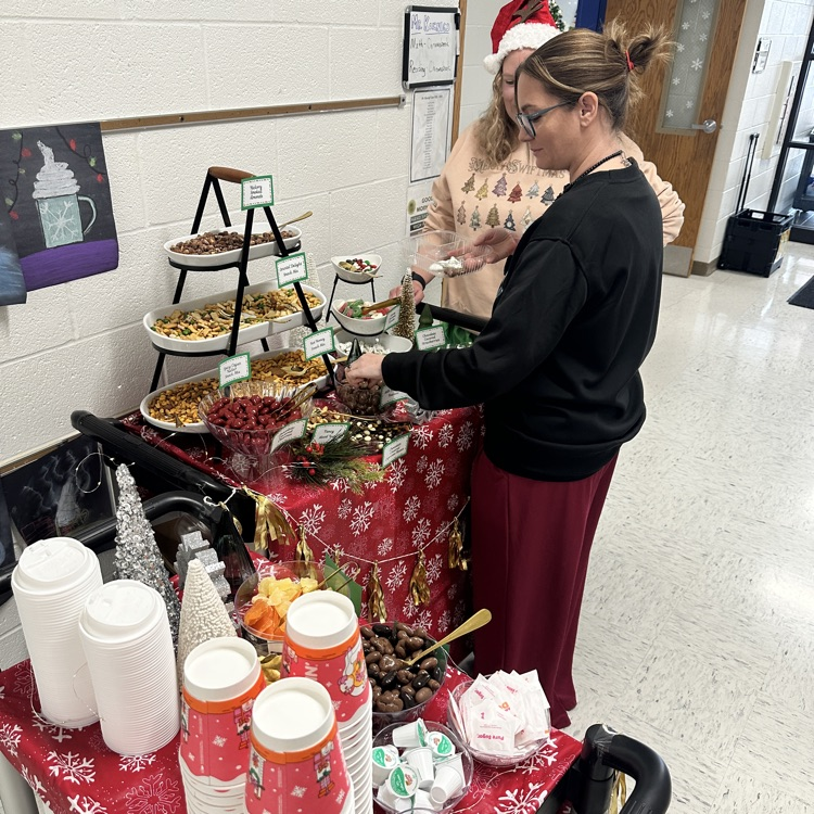 CDS PTO came around to spoil staff today and spread some holiday cheer!