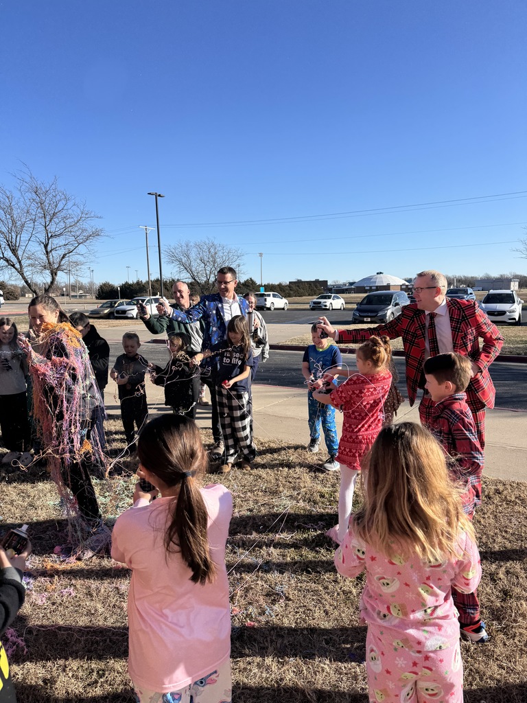 "Glow Run top earners understood the assignment… silly string Mrs. Ebert! We even had a few special guests get in on the fun yesterday. Thanks to everyone who helped make Glow Run such a successful fundraiser."