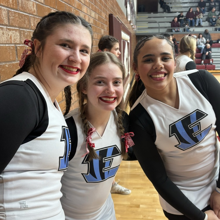 Lady Tigers 22 - Lady Mustangs 18 at the half in Salina.