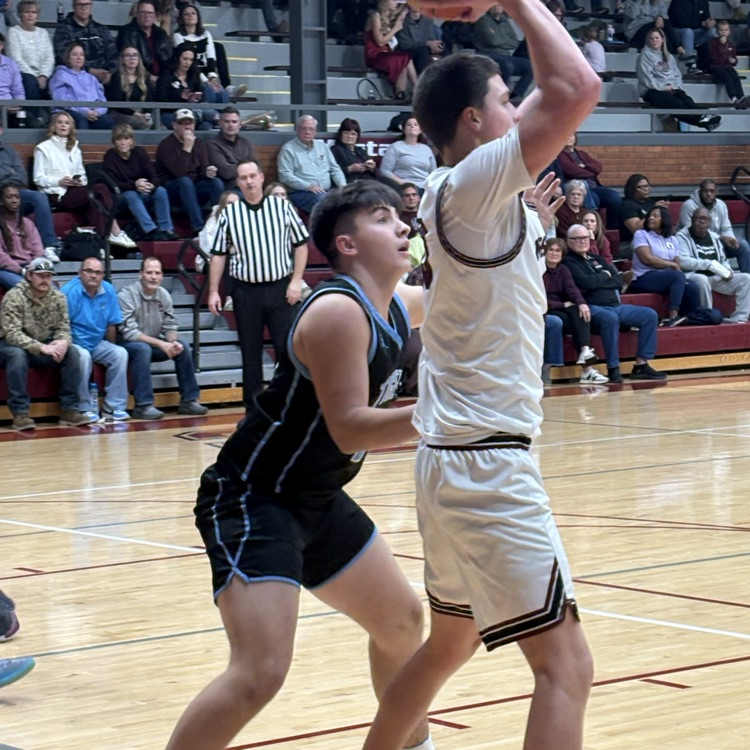 Tigers at Salina Central at the half SCHS 30 - EHS 25