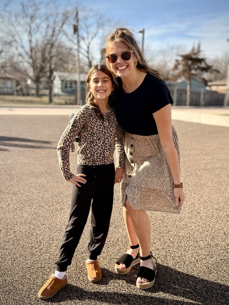 Twinning in cheetah! 