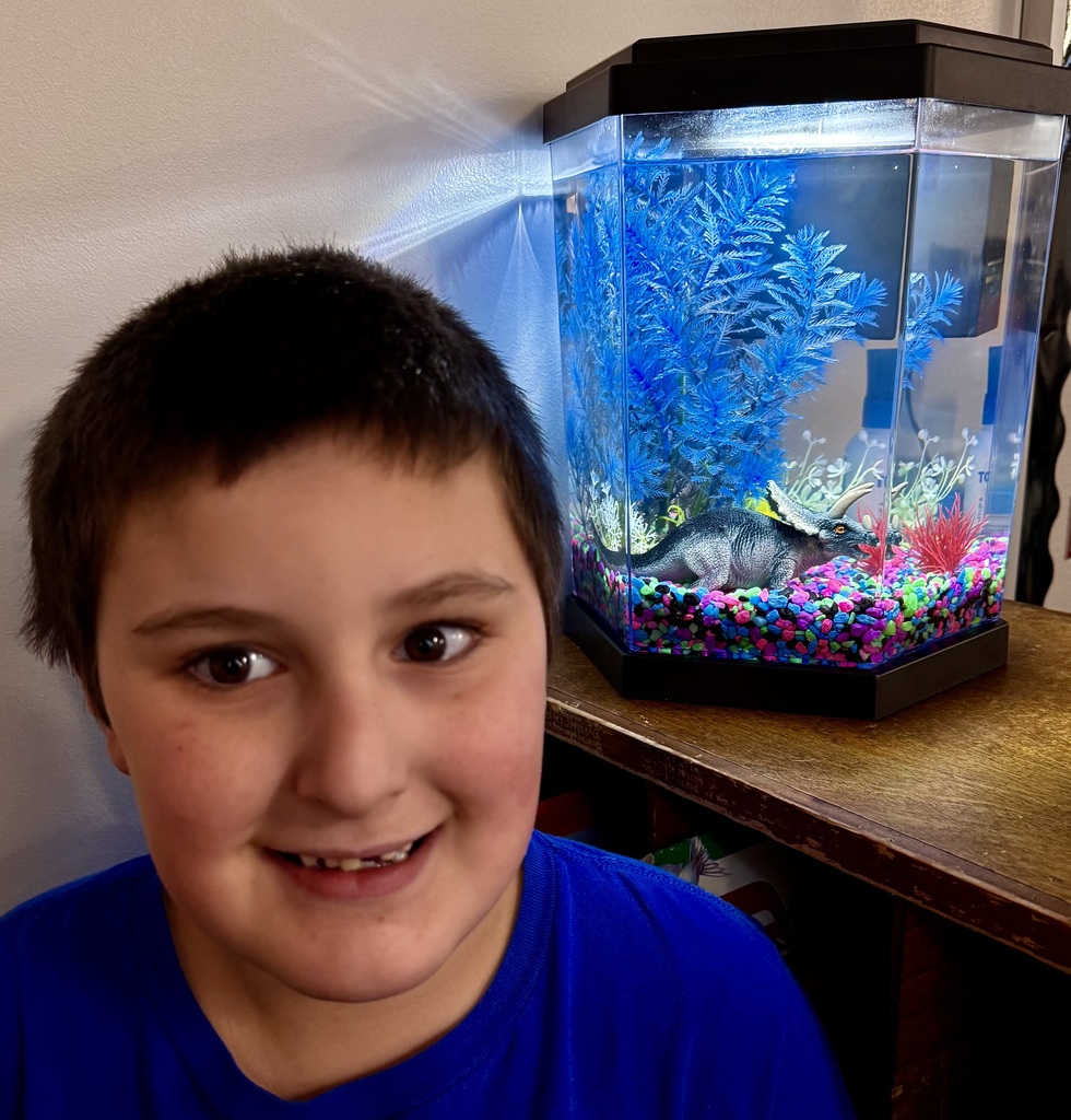 RAW RAW Hero-saurus has entered the tank!