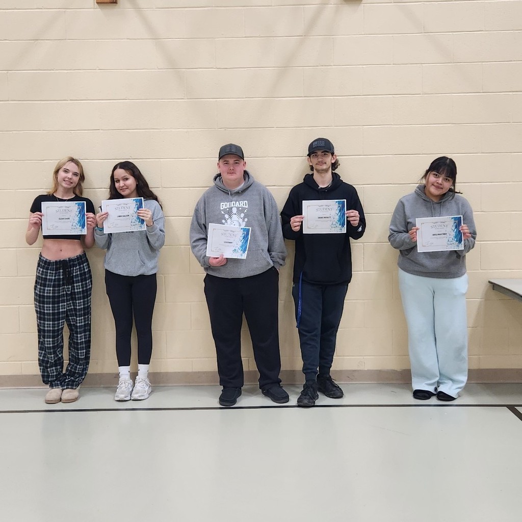 Students with certificates 