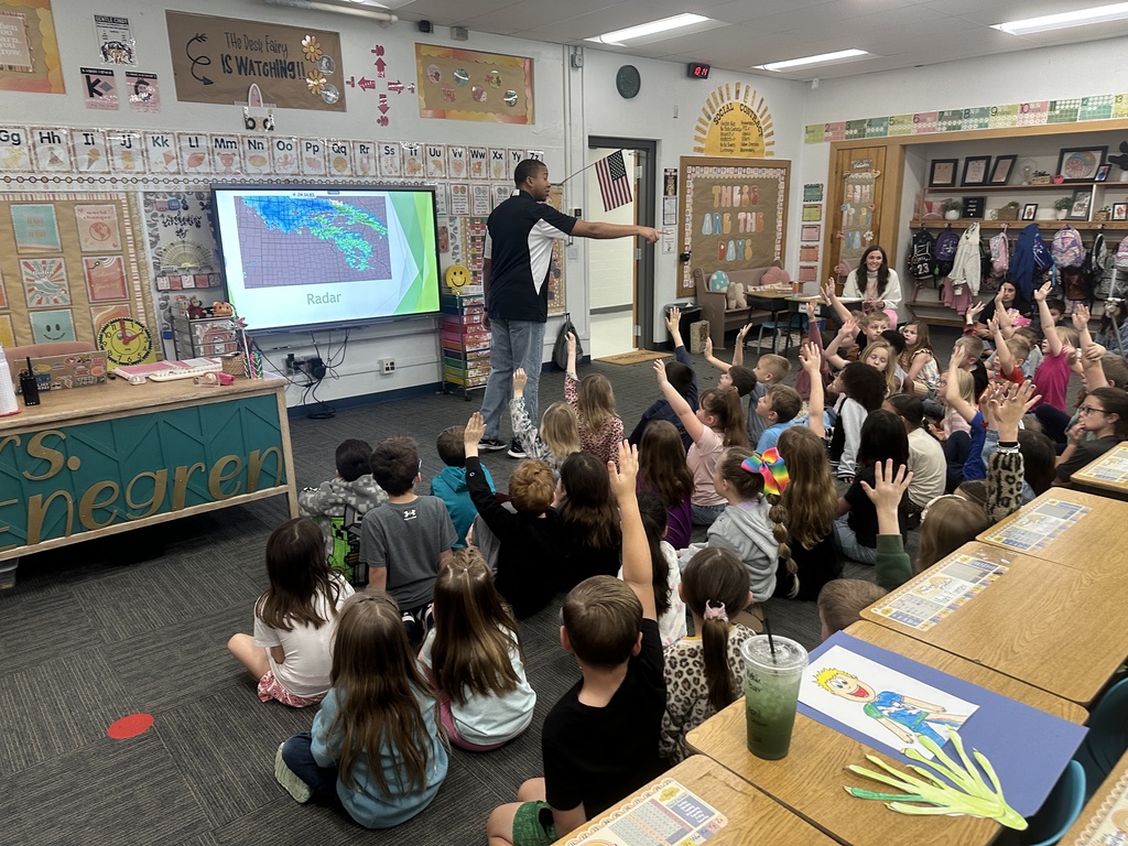Thank you so much to Ronelle Williams from KSN for coming to visit first grade this morning and teaching us all about the world of weather!! We learned all about storms, and different types of weather. We are now prepared for storm season and how we can stay safe!! ⛈️🌪️☔️