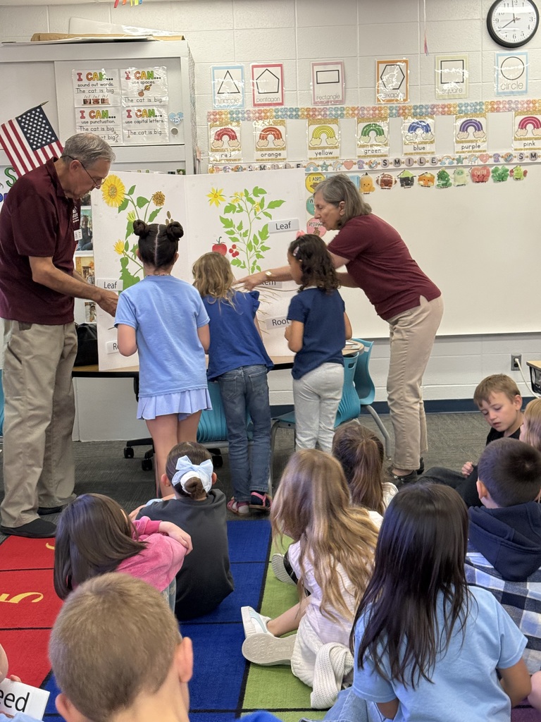 Last Friday, Mrs. Moses’ class had a visit from the master gardeners from the Sedgwick County Extension Office! The students had so much fun dissecting seeds, listening to a story, completing a labeling chart, and planting their own seeds. We’re excited for them to bring their plants home in a few weeks! 