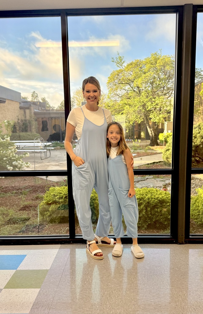 Twinning in the 3rd grade hall! 