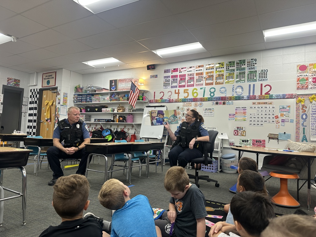 Thank you so much to Deputy Chief Phelps and Officer Dwornicki for coming to Ms. Burr’s class Friday morning and talking about their job, as well as reading a book about classroom safety. We love them and appreciate them so much!! 💙💙