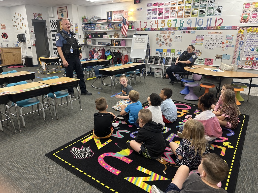 Thank you so much to Deputy Chief Phelps and Officer Dwornicki for coming to Ms. Burr’s class Friday morning and talking about their job, as well as reading a book about classroom safety. We love them and appreciate them so much!! 💙💙
