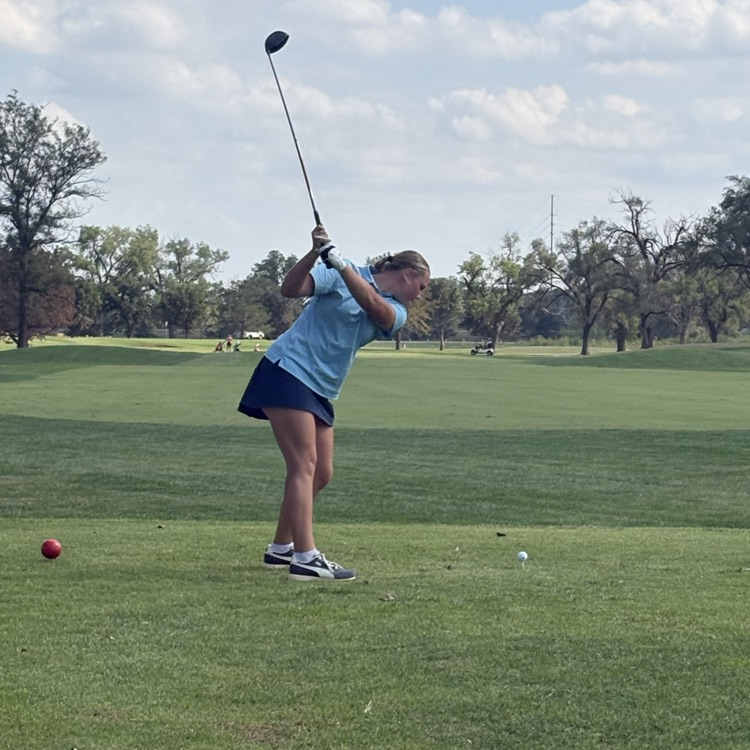 JV Golf hitting the links in Hutch